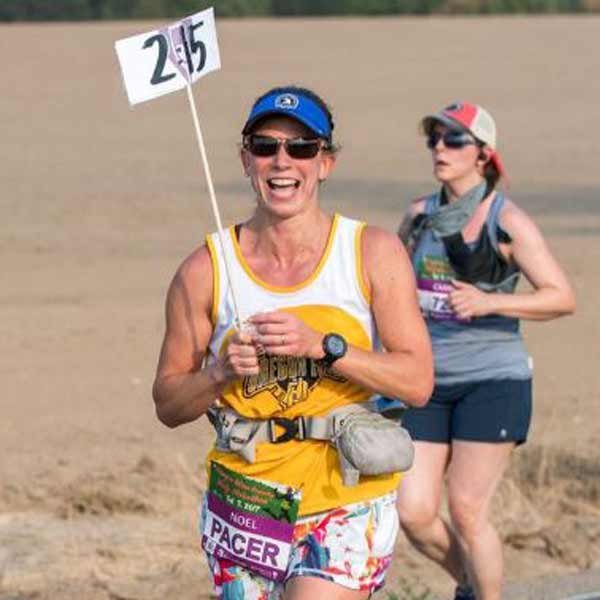 California International Marathon Pacer Beth Carter Sacramento Running Association